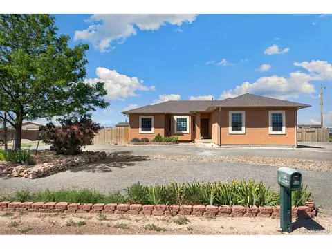 1208 E Rustic Dr, Pueblo, CO 81007