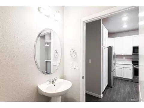 Bath - 14883 E Belleview Dr, Aurora, CO 80015 photo 1 of 5
