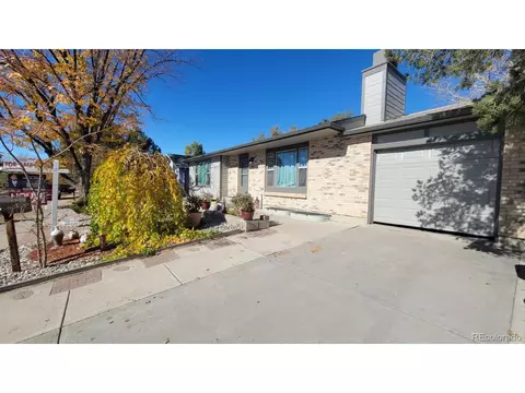 18269 E Asbury Pl, Aurora, CO 80013 photo 2