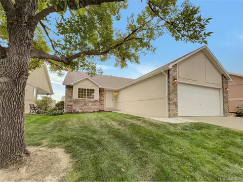 1720 32 St #9, Evans, CO 80620
