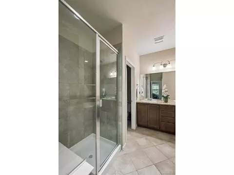 Bath - 22141 Euclid Pl, Aurora, CO 80016 photo 1 of 4