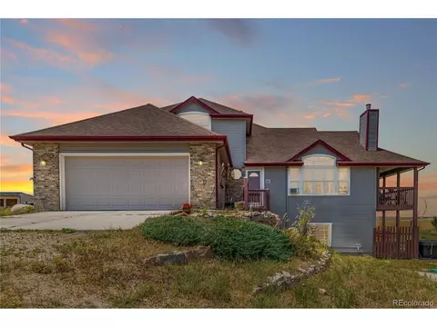 8481 Sun Country Dr, Elizabeth, CO 80107