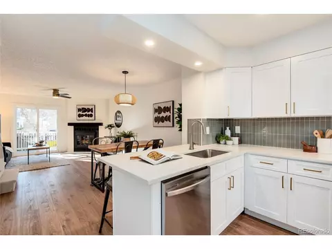 12057 E Hoye Dr, Aurora, CO 80012