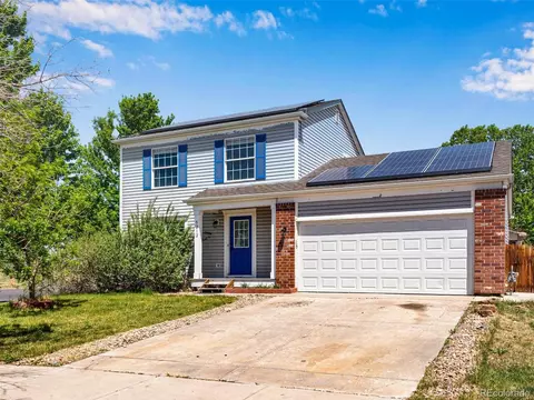 5212 Jasper St, Denver, CO 80239 photo 1