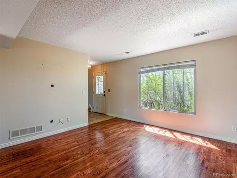 5212 Jasper St, Denver, CO 80239 photo 9