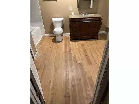 Bath - 5085 E 34th Ave, Denver, CO 80207 photo 3 of 3