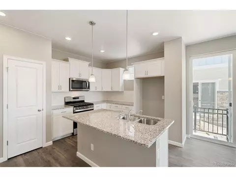 21923 E 8th Ave, Aurora, CO 80018 photo 4