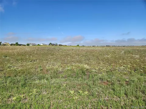 865 Antelope Dr, Bennett, CO 80102 photo 2