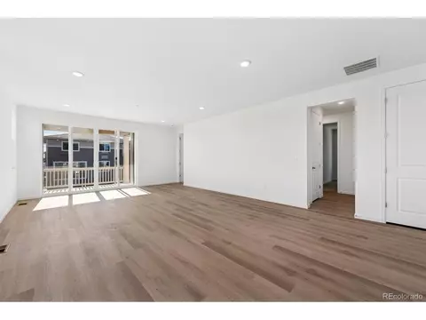 Living - 24716 E 41st Ave, Aurora, CO 80019 photo 2 of 3