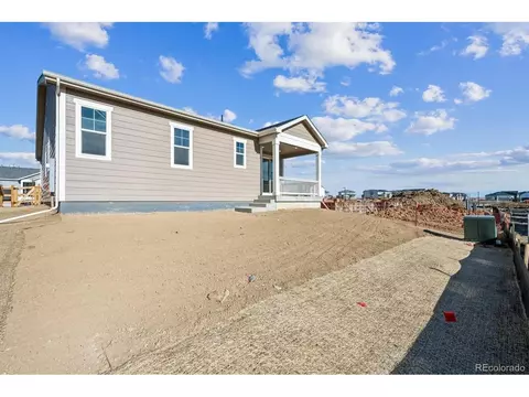 Exterior - 24716 E 41st Ave, Aurora, CO 80019 photo 4 of 4
