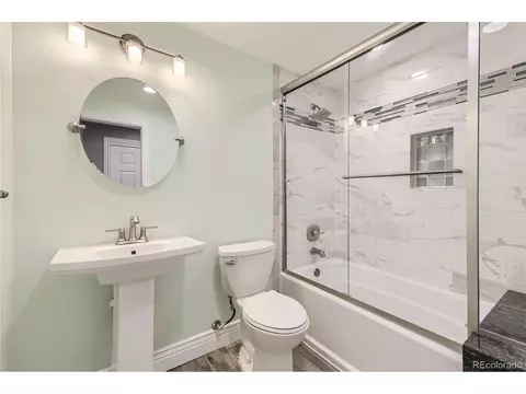 25090 E 3rd Pl, Aurora, CO 80018 photo 33