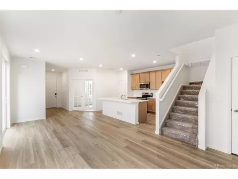 28778 E 6th Pl, Watkins, CO 80137 photo 3