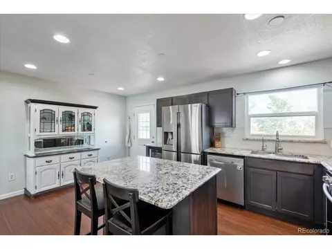 110 Cleveland Ct, Bennett, CO 80102 photo 8