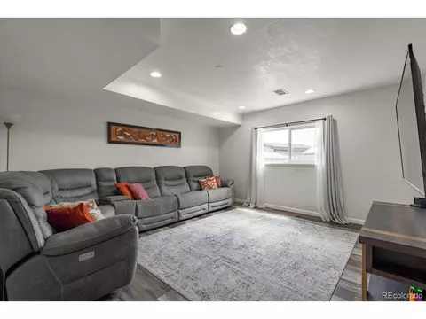 110 Cleveland Ct, Bennett, CO 80102 photo 17