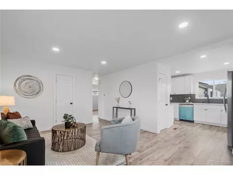 3630 Eudora St, Denver, CO 80207 photo 5