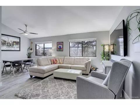 540 S Forest St #6-204, Denver, CO 80246