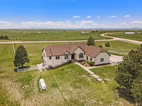 2556 Rawhide Dr, Elizabeth, CO 80107