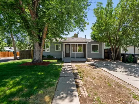 2000 S Hooker Cir, Denver, CO 80219