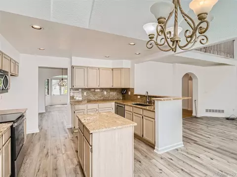 19159 E Ida Dr, Aurora, CO 80015 photo 9