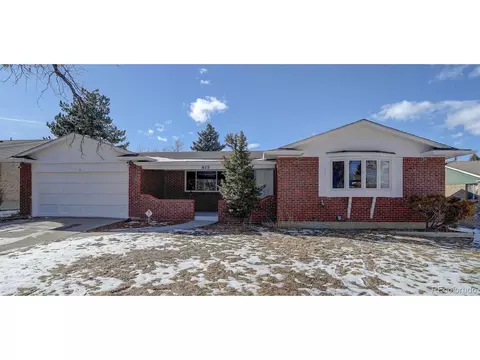 615 S Oakland St, Aurora, CO 80012