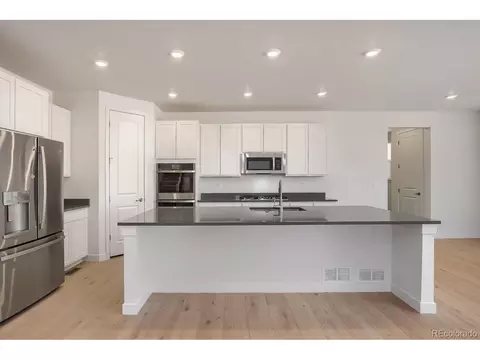 24734 E Kettle Ct, Aurora, CO 80016 photo 3
