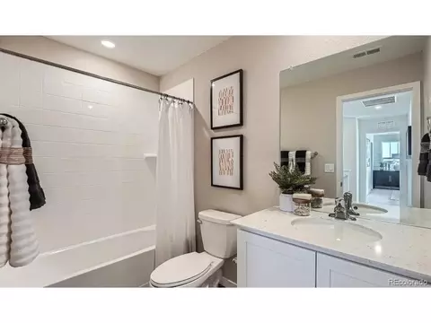 Bath - 2992 E 152nd Cir, Thornton, CO 80602 photo 2 of 2