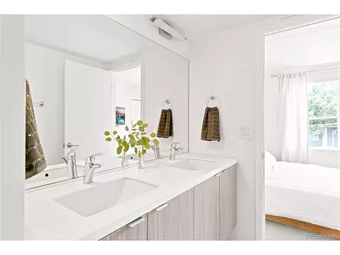 Bath - 3180 E 33rd Ave, Denver, CO 80205 photo 3 of 7