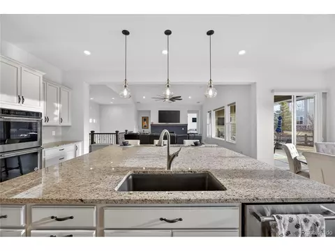27560 E Lakeview Dr, Aurora, CO 80016 photo 18