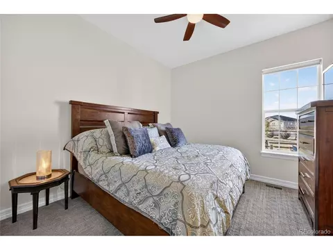 27560 E Lakeview Dr, Aurora, CO 80016 photo 7