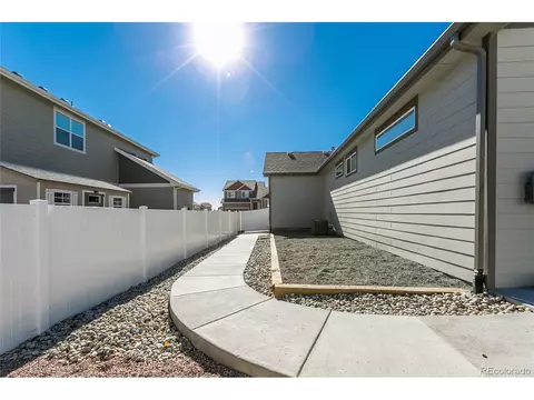 574 Ellingwood Pointe Dr, Windsor, CO 80550 photo 26