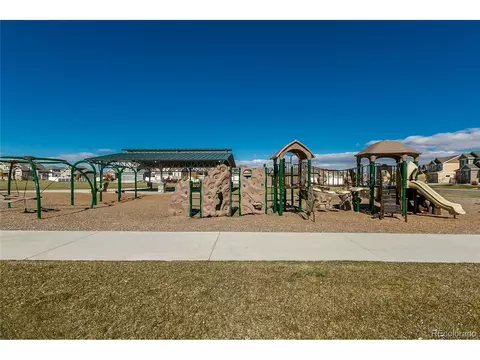 574 Ellingwood Pointe Dr, Windsor, CO 80550 photo 27