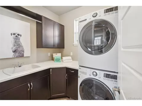 8521 E 33rd Ave, Denver, CO 80238 photo 18