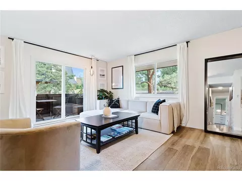 140 E Highline Cir #204, Centennial, CO 80122