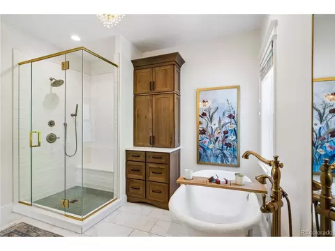 Bath - 9052 E 35th Ave, Denver, CO 80238 photo 2 of 8