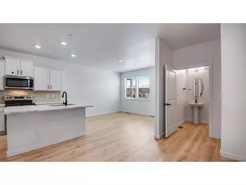 22544 E 6th Pl, Aurora, CO 80018 photo 15