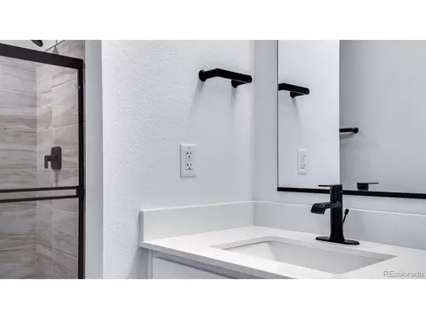 22544 E 6th Pl, Aurora, CO 80018 photo 21