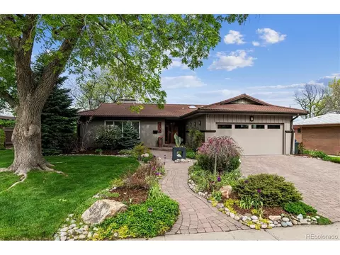 2306 Crabtree Dr, Centennial, CO 80121