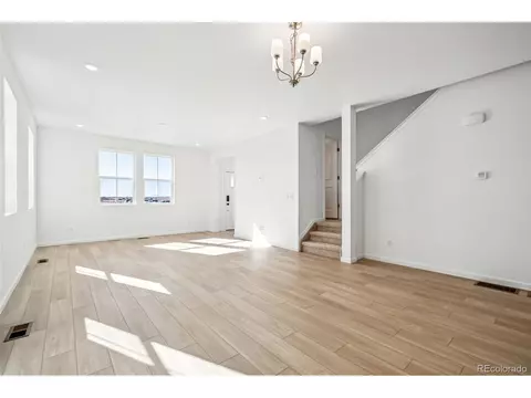 3315 N Coolidge Way, Aurora, CO 80019 photo 2
