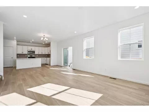 3315 N Coolidge Way, Aurora, CO 80019 photo 5