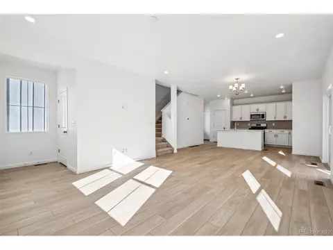 3315 N Coolidge Way, Aurora, CO 80019 photo 3