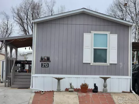 900 Mountain View Ave #213, Longmont, CO 80501