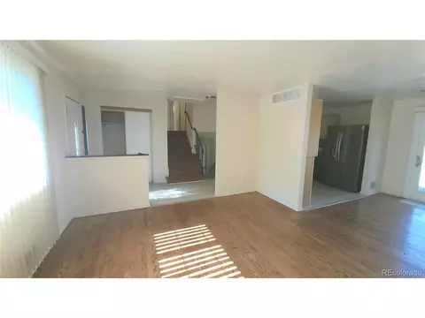 4804 Scranton Ct, Denver, CO 80239 photo 6