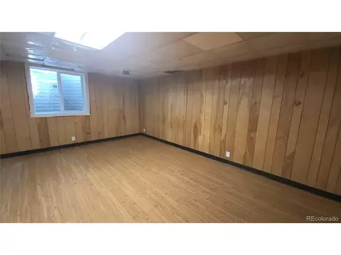 4804 Scranton Ct, Denver, CO 80239 photo 32