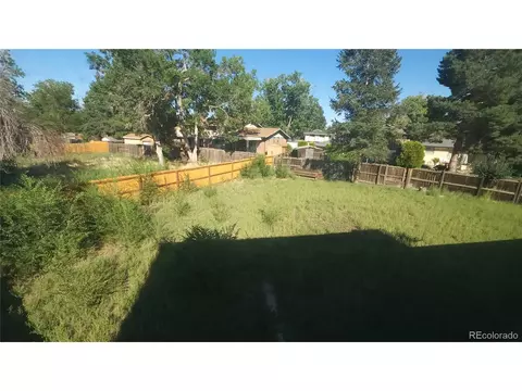 4804 Scranton Ct, Denver, CO 80239 photo 13