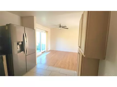 4804 Scranton Ct, Denver, CO 80239 photo 11