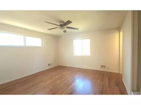 4804 Scranton Ct, Denver, CO 80239 photo 17