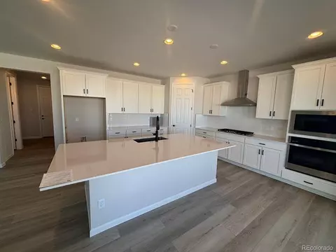 7345 S Waterloo Way, Aurora, CO 80016 photo 3