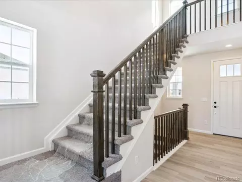 7345 S Waterloo Way, Aurora, CO 80016 photo 2