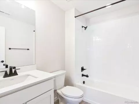 7345 S Waterloo Way, Aurora, CO 80016 photo 14