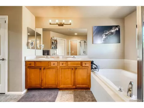 Undisclosed, Aurora, CO 80018 photo 18